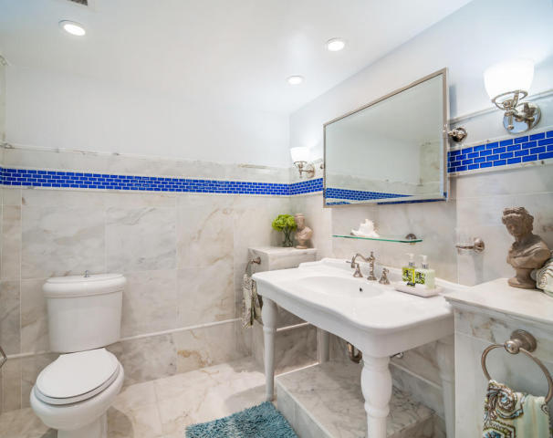 140 Southeast 5th Avenue, Unit 345 Boca Raton, FL 33432 - Photo 8 of 38 Master Bathroom