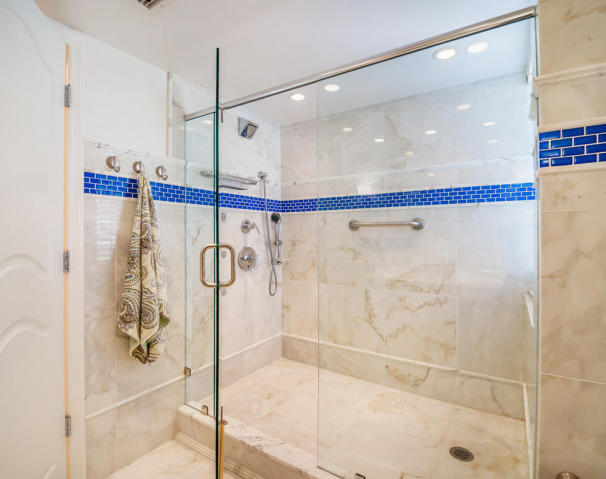 140 Southeast 5th Avenue, Unit 345 Boca Raton, FL 33432 - Photo 9 of 38 Master Shower