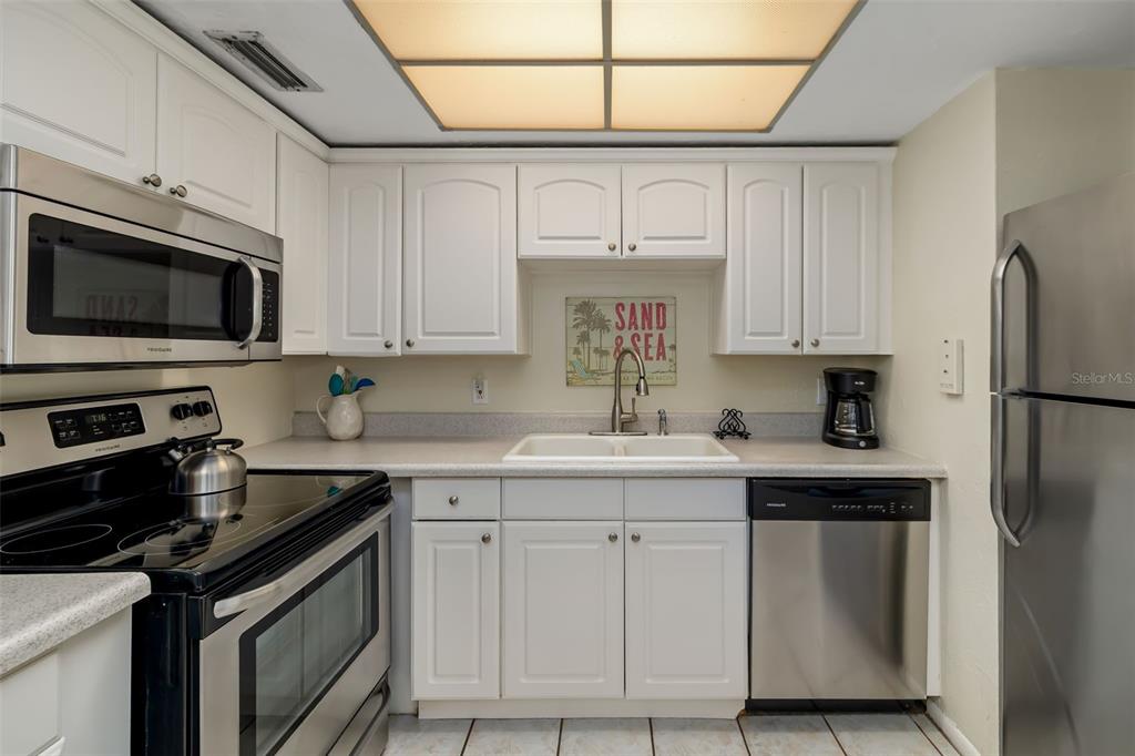 6312 Midnight Pass Road, Unit 305S Sarasota, FL 34242 - Photo 19 of 67