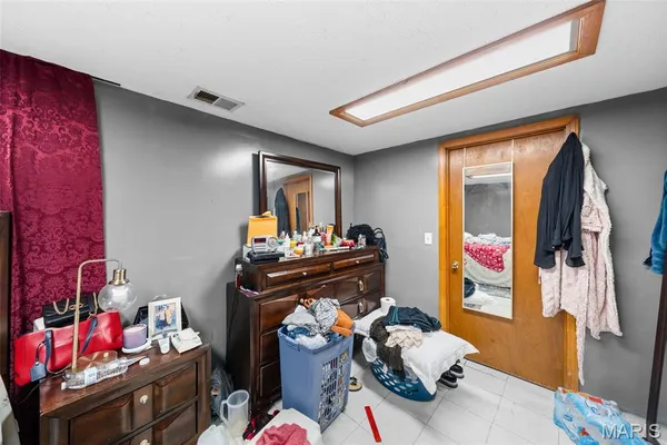 $215,000 | 1630 Tyson Drive, Florissant, MO 63031