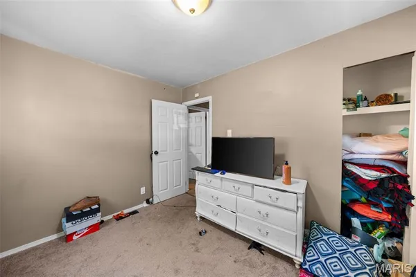 $215,000 | 1630 Tyson Drive, Florissant, MO 63031