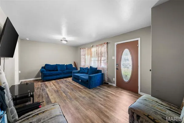 $215,000 | 1630 Tyson Drive, Florissant, MO 63031