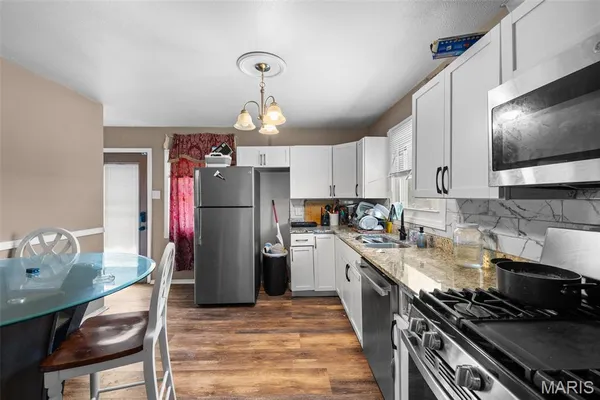 $215,000 | 1630 Tyson Drive, Florissant, MO 63031