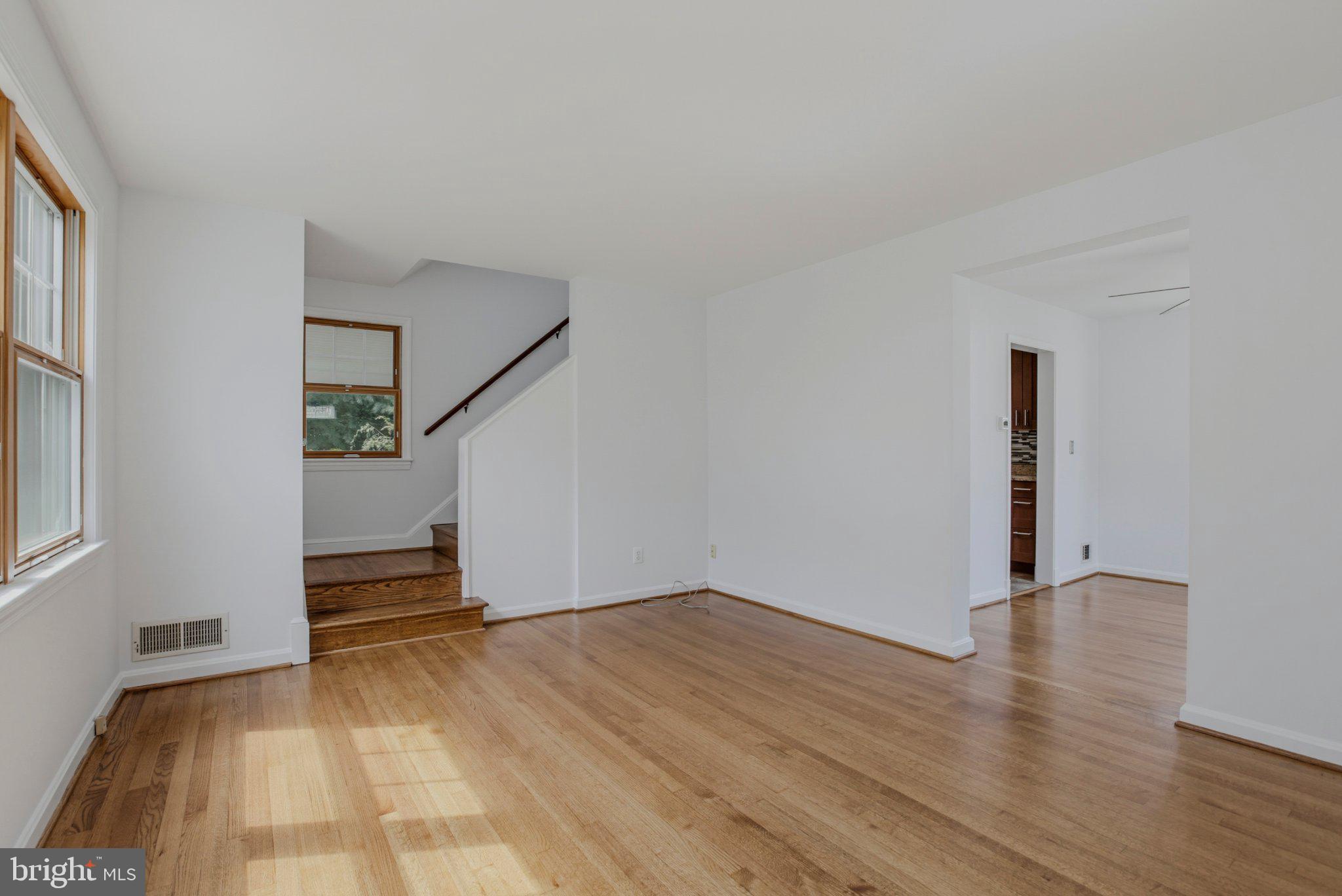 717 Mapleton Road Rockville, MD 20850 - Photo 6 of 33 Gallery Image 6