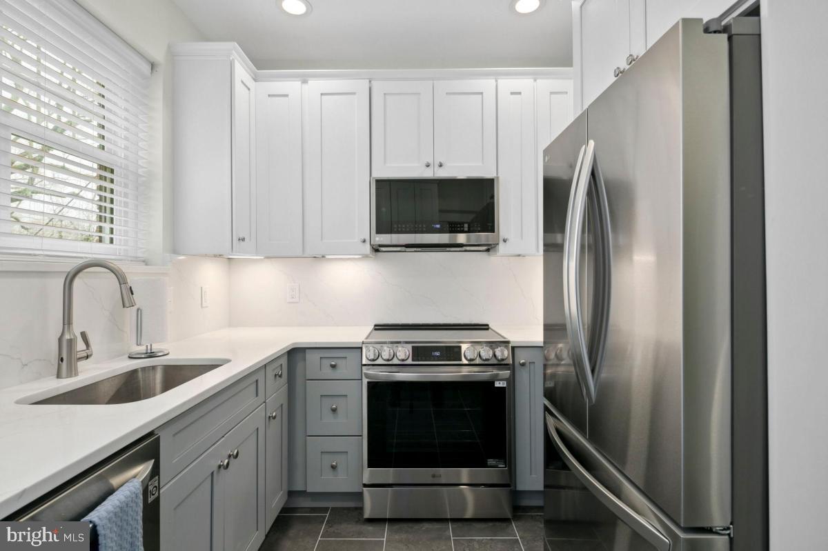 3643 Jenifer Street Northwest Washington, DC 20015 - Photo 17 of 48