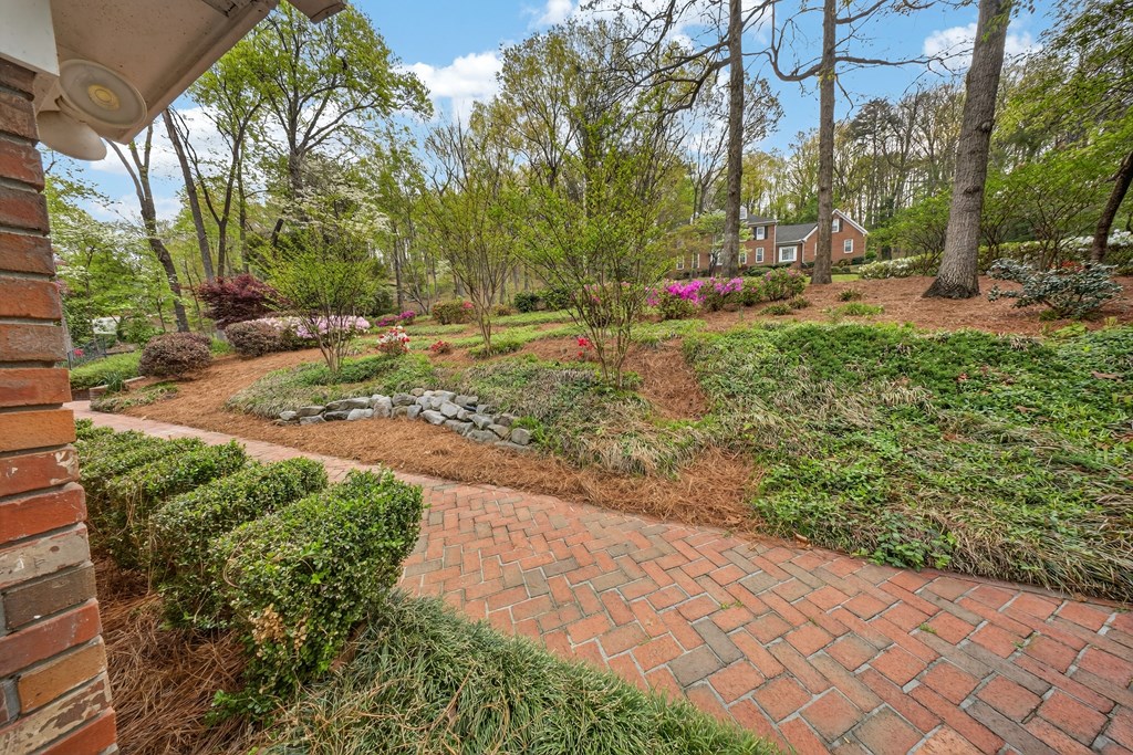 105 North Rainsong Road Dalton, GA 30720 - Photo 5 of 71 Gallery Image 5