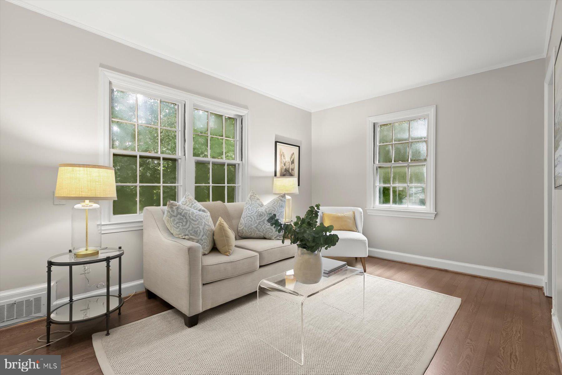 5910 Cobalt Road Bethesda, MD 20816 - Photo 13 of 35 Den, main level