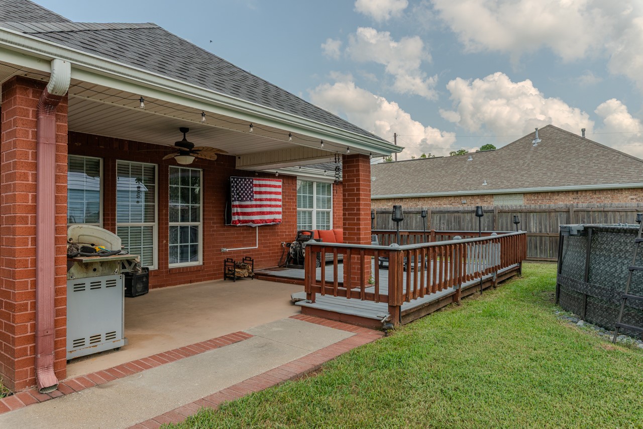 193 Donald Street Bridge City, TX 77611 - Photo 30 of 34