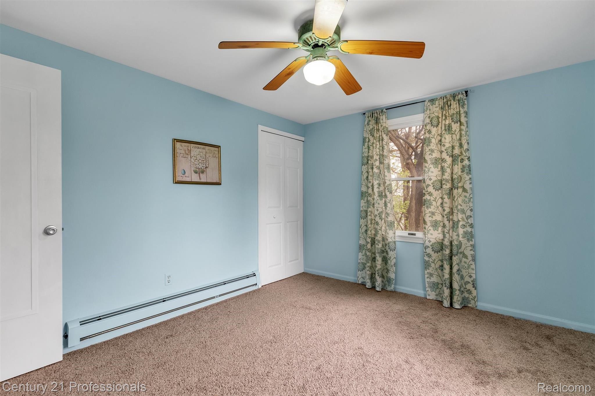160 Grace Avenue Rochester, MI 48307 - Photo 40 of 51 43-160 Grace Ave-Windowstill Real Estate Photography-43.jpg