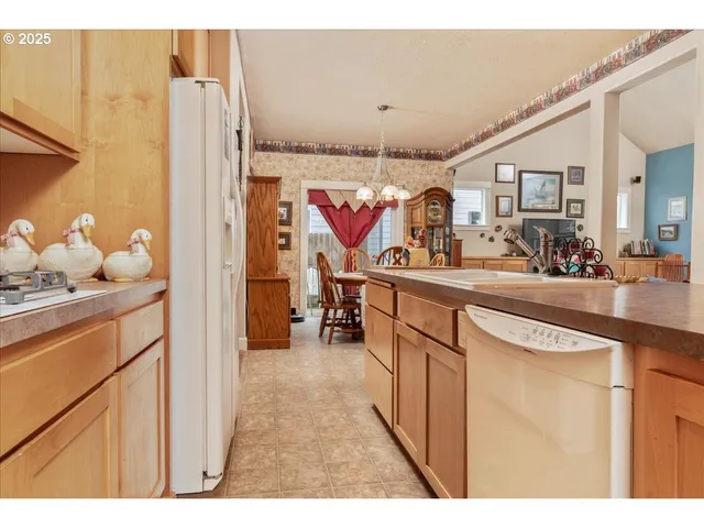 $510,000 | 1703 Webb Lake Drive, Silverton, OR 97381