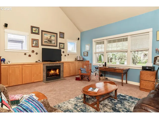 $510,000 | 1703 Webb Lake Drive, Silverton, OR 97381