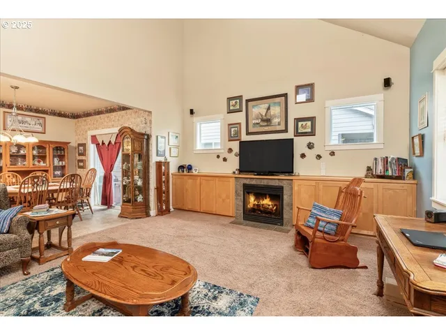 $510,000 | 1703 Webb Lake Drive, Silverton, OR 97381