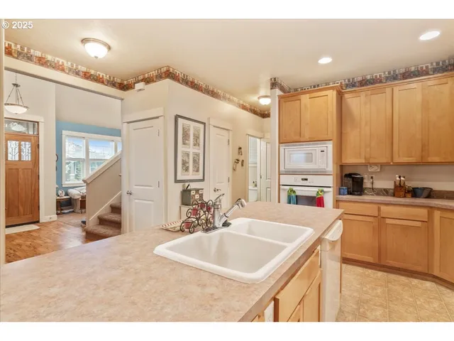 $510,000 | 1703 Webb Lake Drive, Silverton, OR 97381