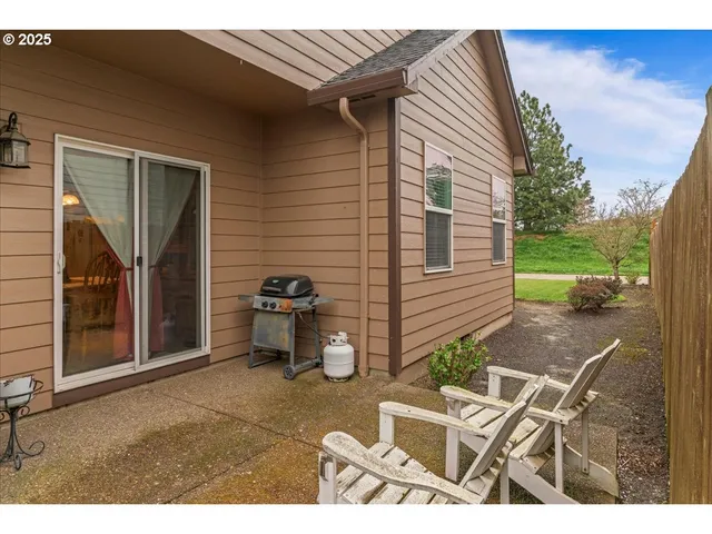 $510,000 | 1703 Webb Lake Drive, Silverton, OR 97381