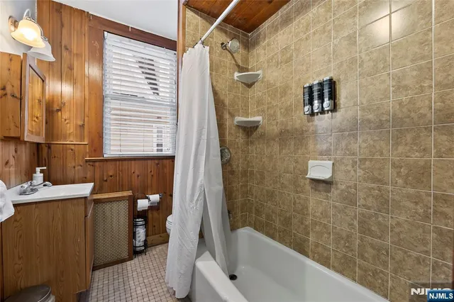 $950,000 | 54 Riggs Place, West Orange, NJ 07052