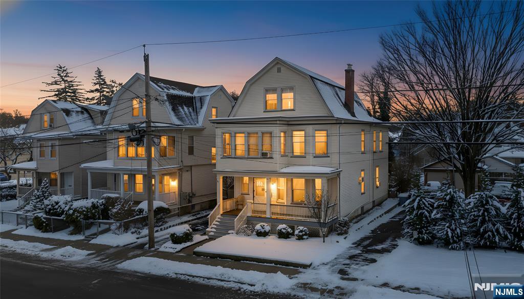 54 Riggs Place West Orange, NJ 07052 - Photo 3 of 41