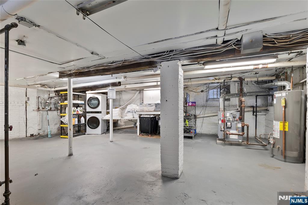 54 Riggs Place West Orange, NJ 07052 - Photo 32 of 41