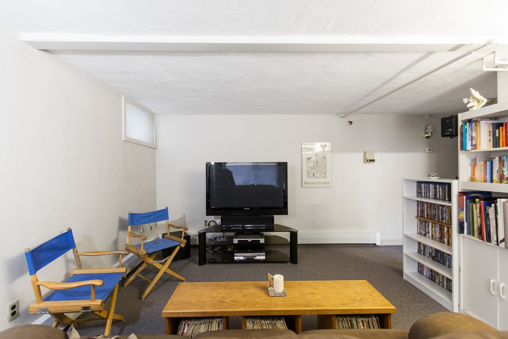 79 Dickerman Road Newton, MA 02461 - Photo 18 of 25 Gallery Image 18