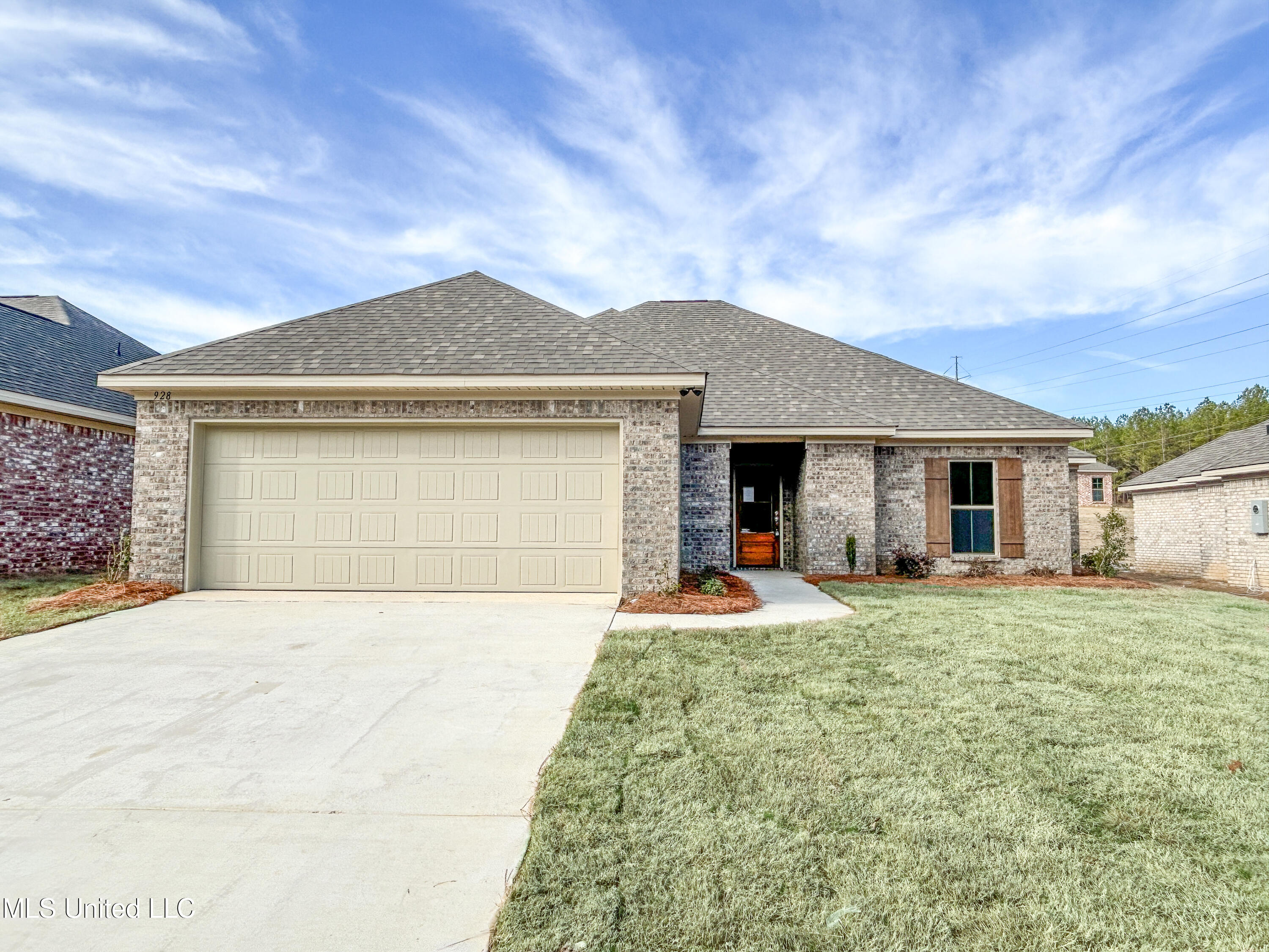 928 Riverside Lane Pearl, MS 39208 - Photo 1 of 13 Front