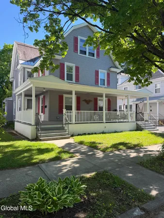 $2,100 | 11 Hunter Street, Unit B, Glens Falls, NY 12801