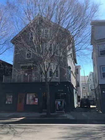 $1,625 | 199 Wickenden Street, Unit 2R, Providence, RI 02903