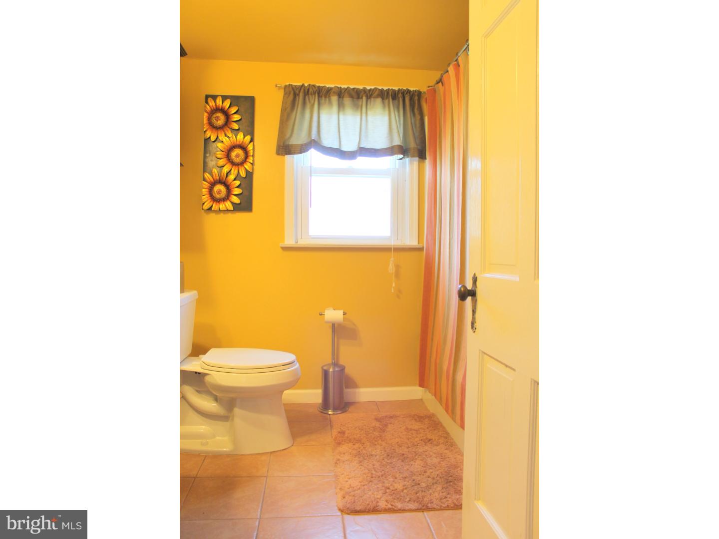 743 Hilltop Road Springfield, PA 19064 - Photo 18 of 22 Bathroom