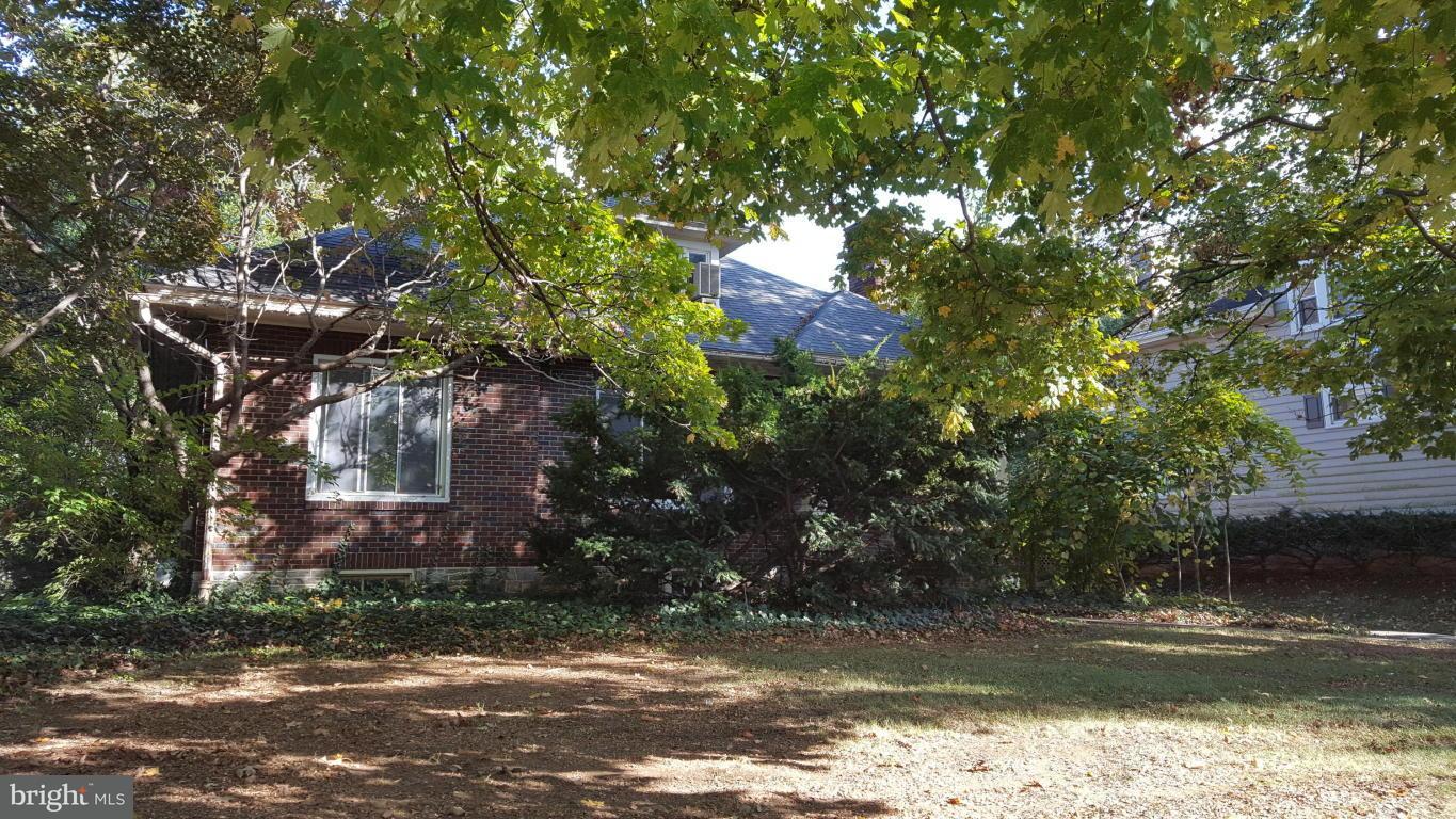 369 North Broad Street Lititz, PA 17543 - Photo 4 of 4