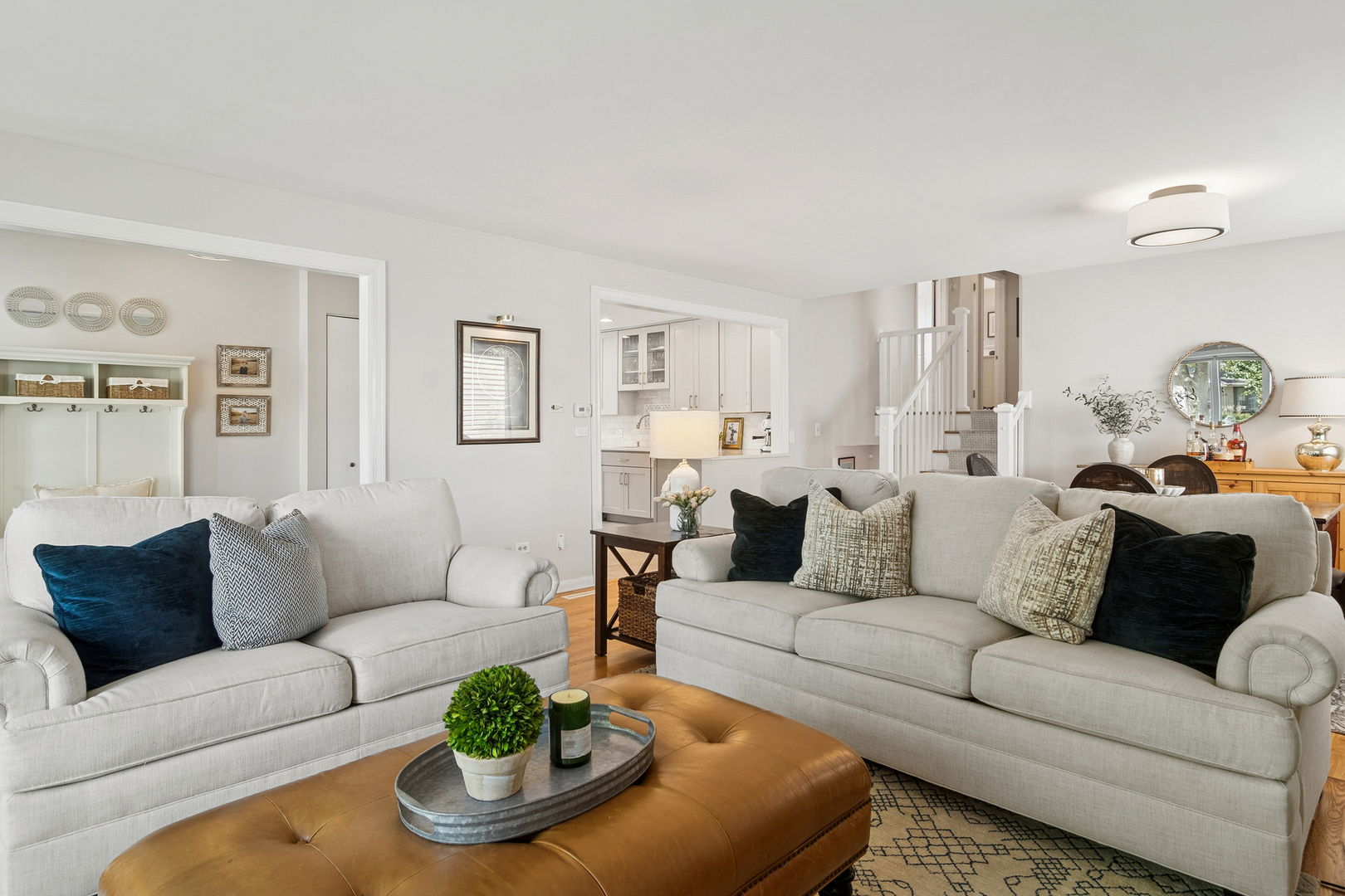 530 North Myrtle Avenue Elmhurst, IL 60126 - Photo 14 of 44 a living room with furniture potted plant and a window