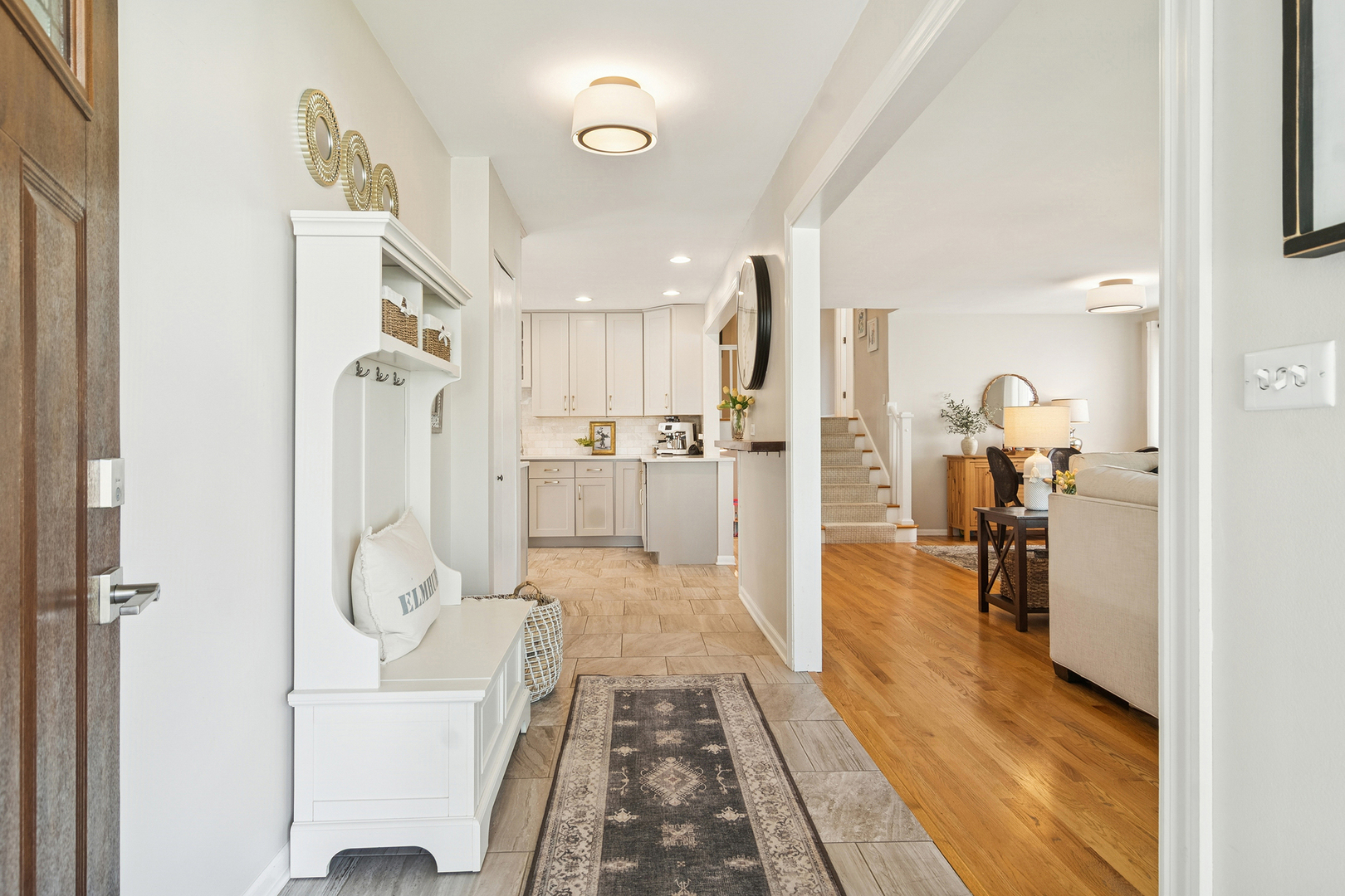 530 North Myrtle Avenue Elmhurst, IL 60126 - Photo 3 of 44