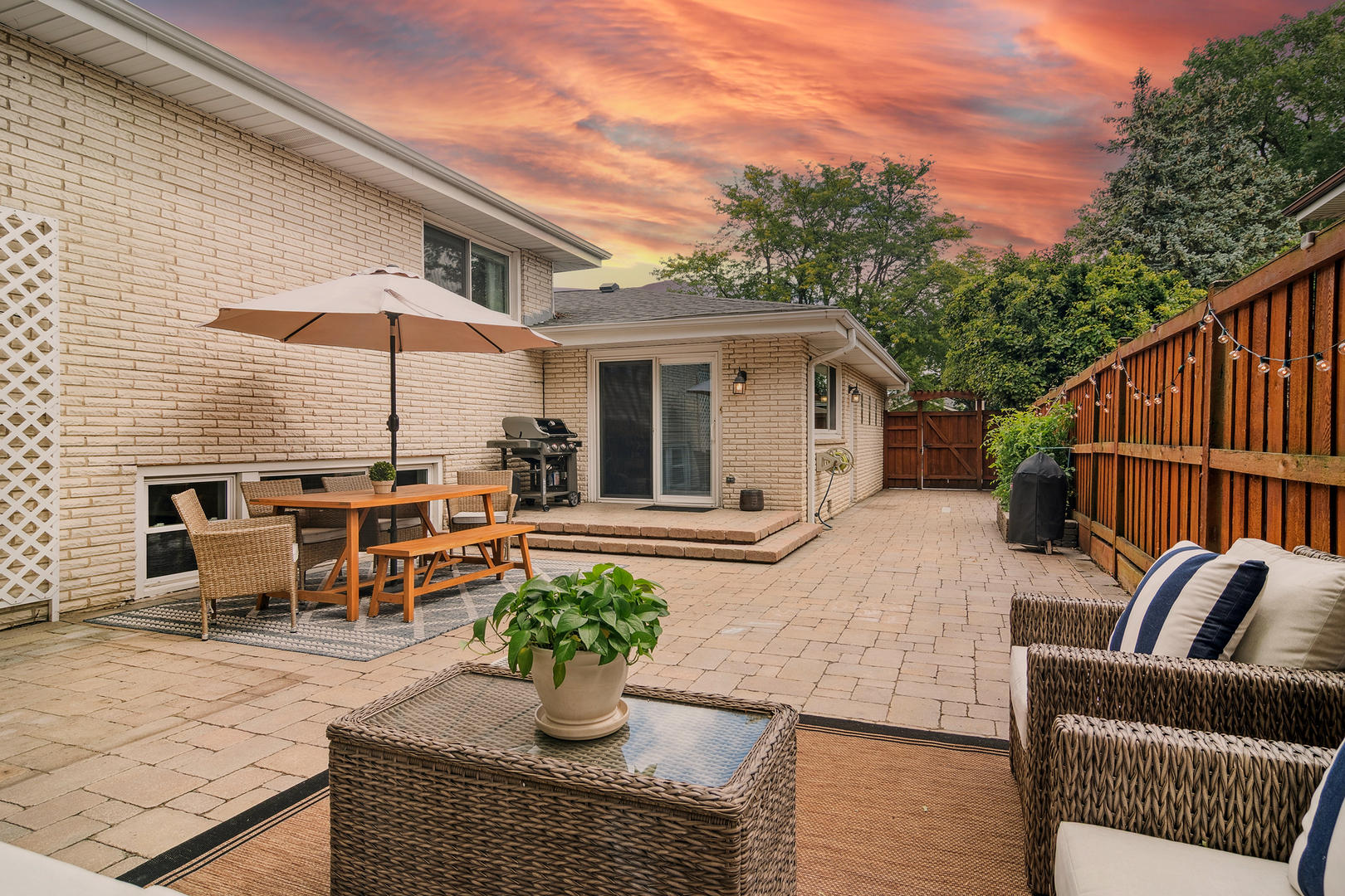 530 North Myrtle Avenue Elmhurst, IL 60126 - Photo 42 of 44 a view of a house with patio