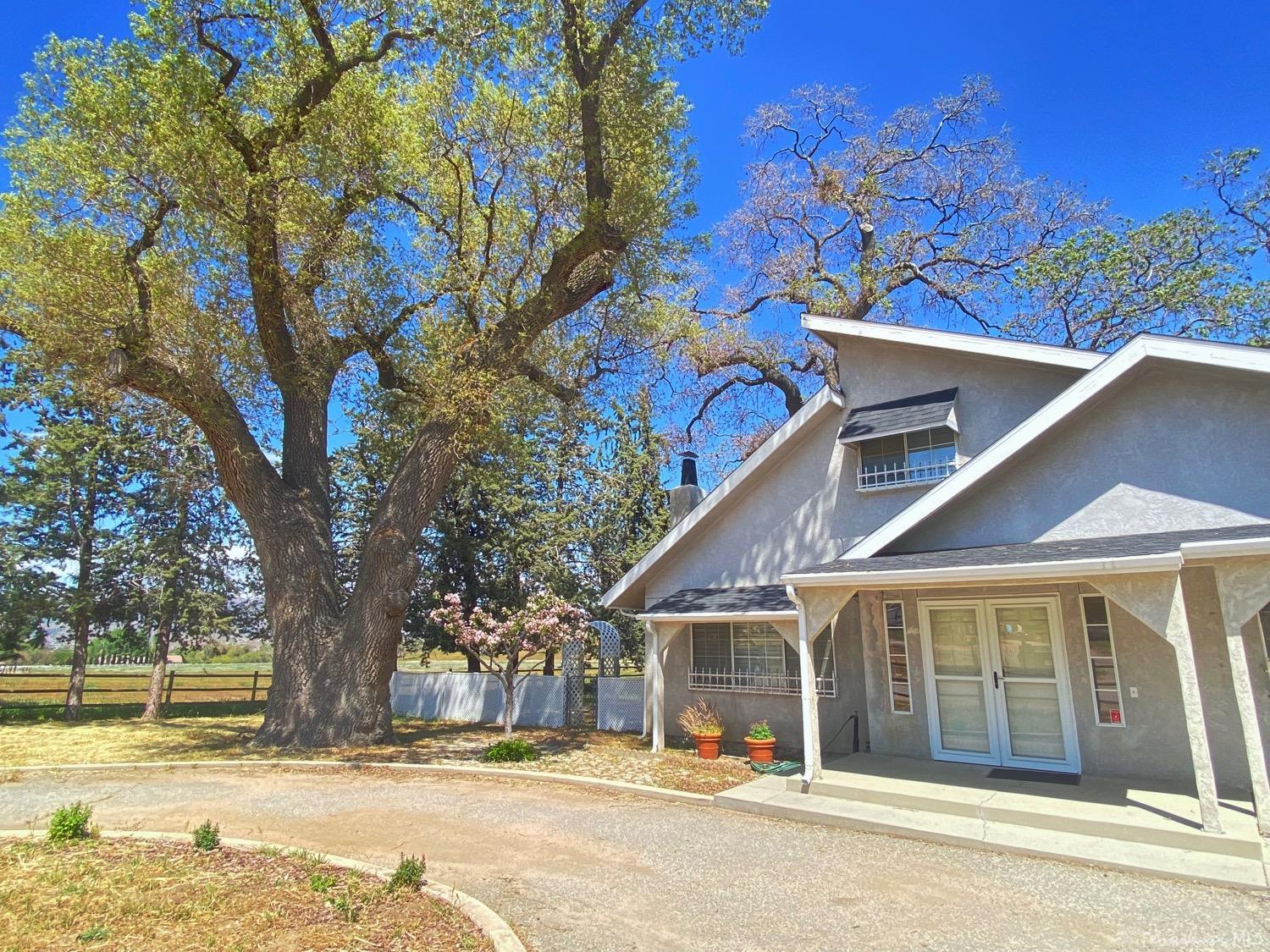 21400 Old Town Road Tehachapi, CA 93561 - Photo 2 of 55 Gallery Image 2