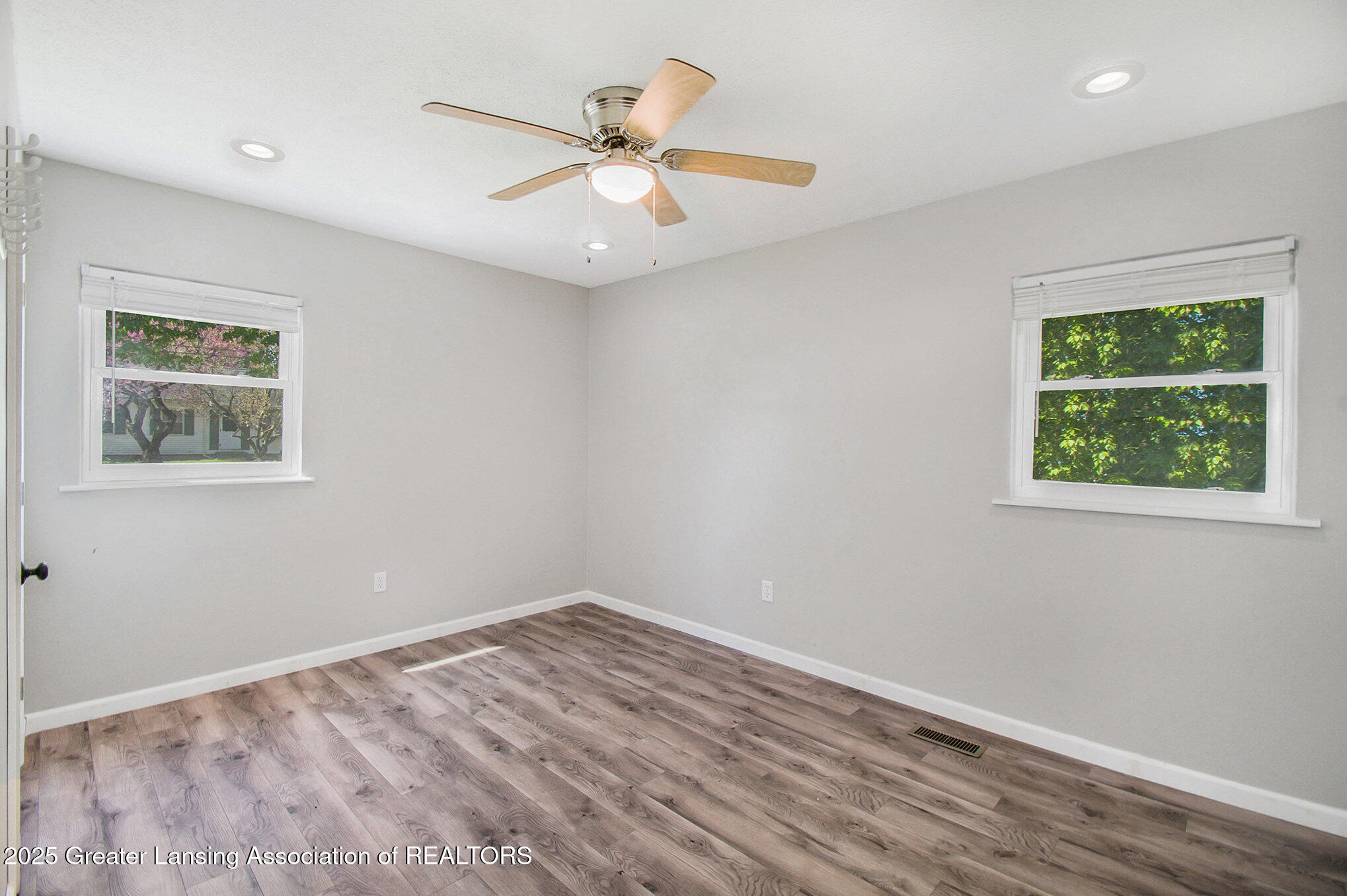 3222 Shetland Road Lansing, MI 48911 - Photo 11 of 24 008__ndp4942_830