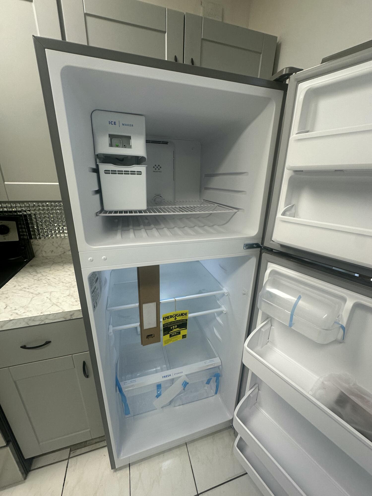 5834 58th Way West Palm Beach, FL 33409 - Photo 5 of 14 a bathroom with a sink and mirror