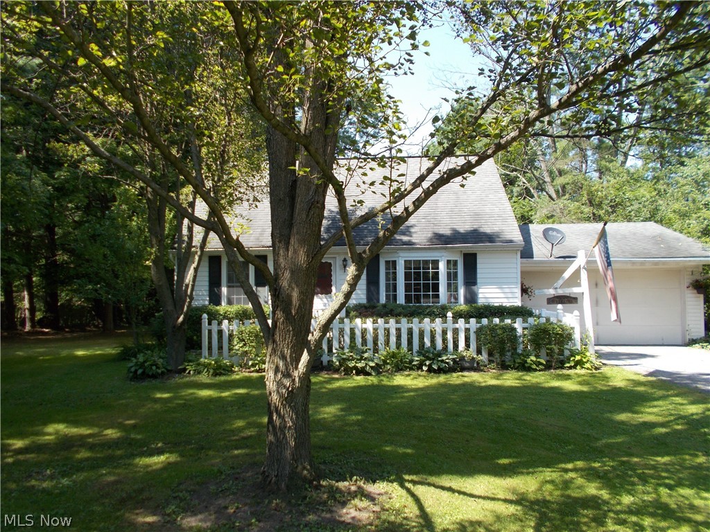 12428 Snow Road Burton, OH 44021 - Photo 1 of 22