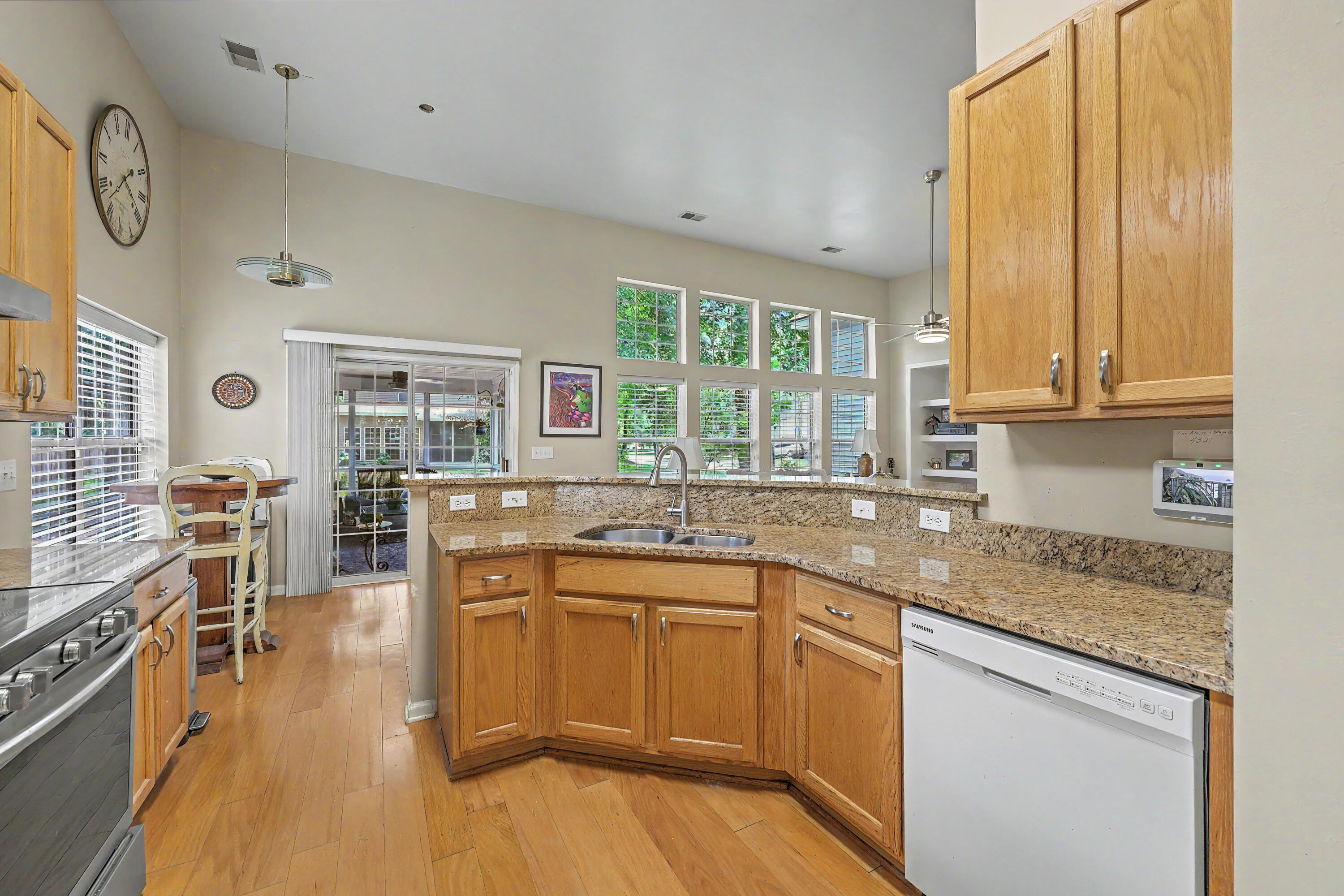561 Pointe Of Oaks Road Summerville, SC 29485 - Photo 2 of 35