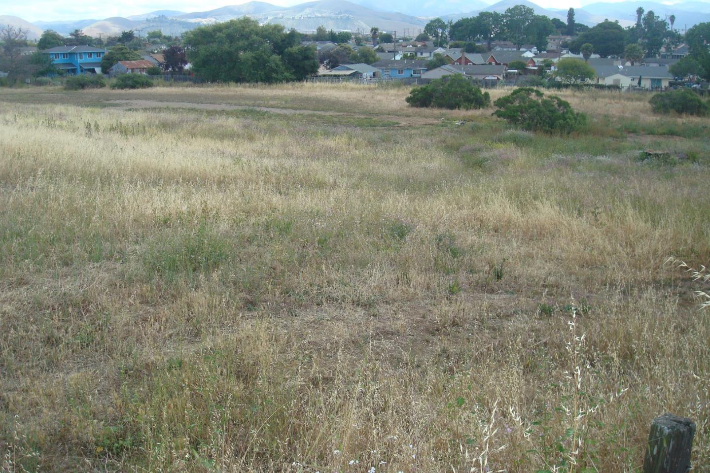 63 Russell Road Salinas, CA 93906 - Photo 13 of 31 Gallery Image 13