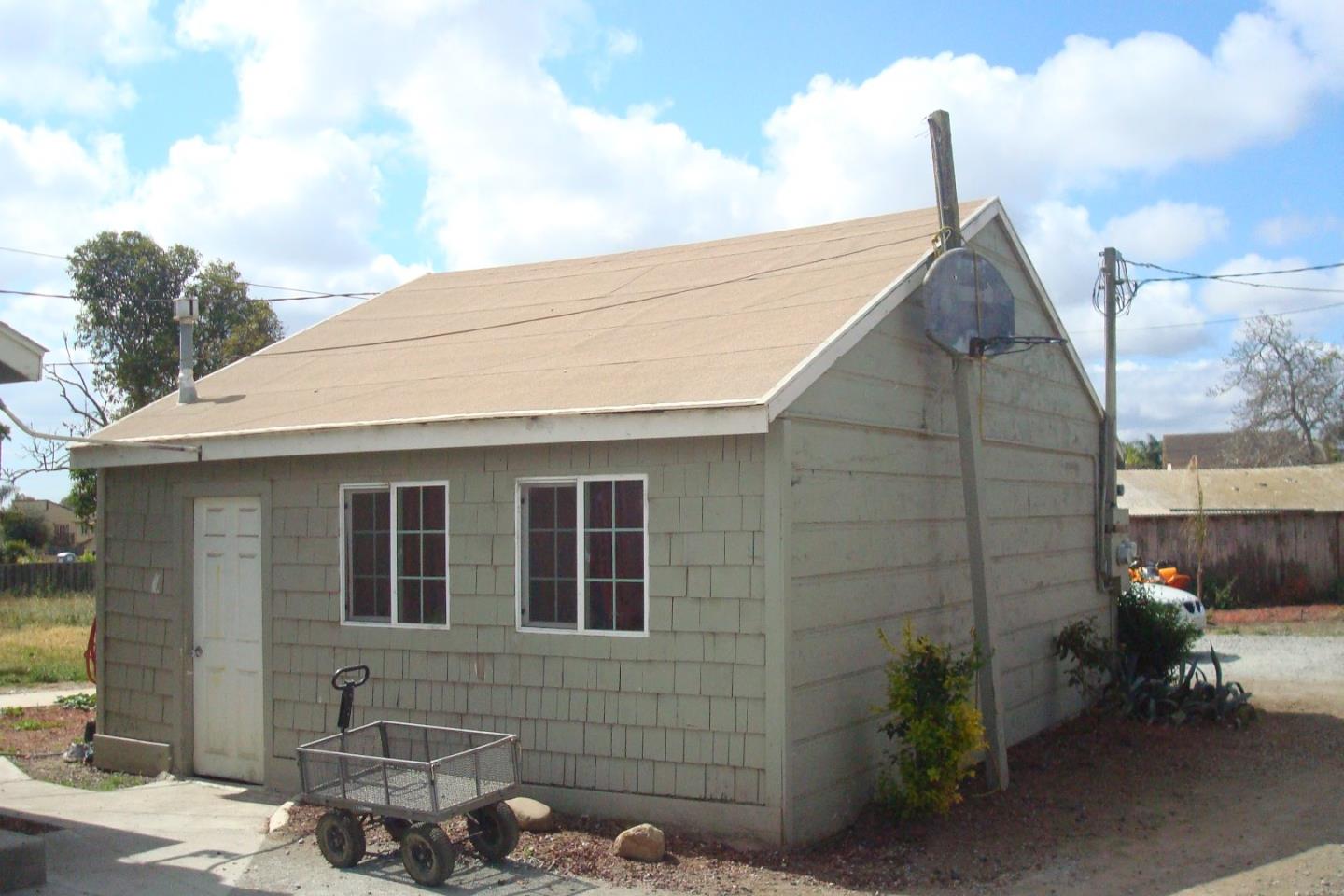 63 Russell Road Salinas, CA 93906 - Photo 4 of 31 Gallery Image 4