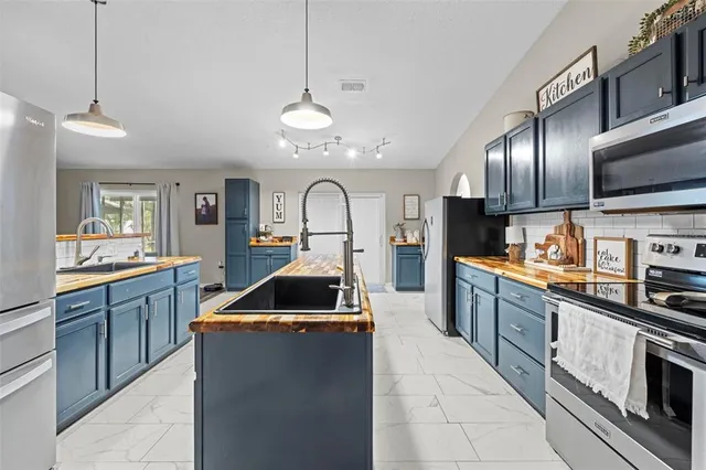a view of livingroom with furniture and wooden floor