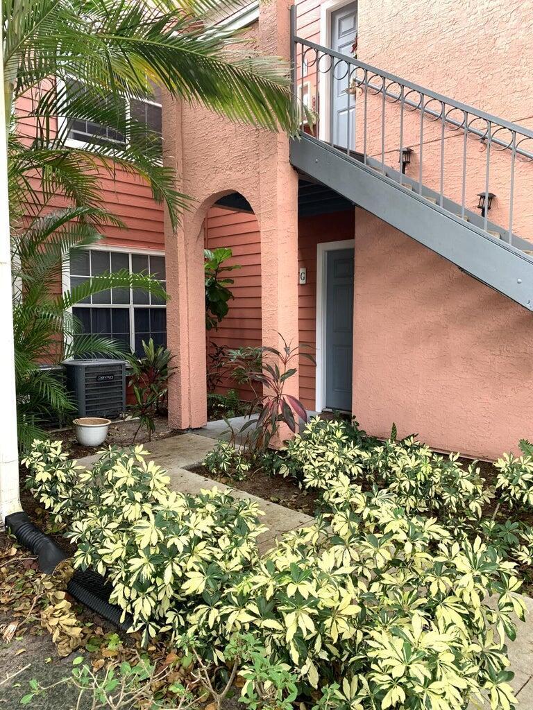 1125 Crystal Way Delray Beach, FL 33444 - Photo 30 of 38 Outside Entrance