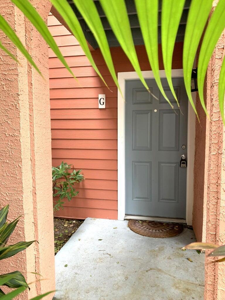 1125 Crystal Way Delray Beach, FL 33444 - Photo 31 of 38 Entrance to Unit