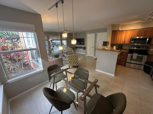 1125 Crystal Way Delray Beach, FL 33444 - Photo 5 of 38 IMG_0181