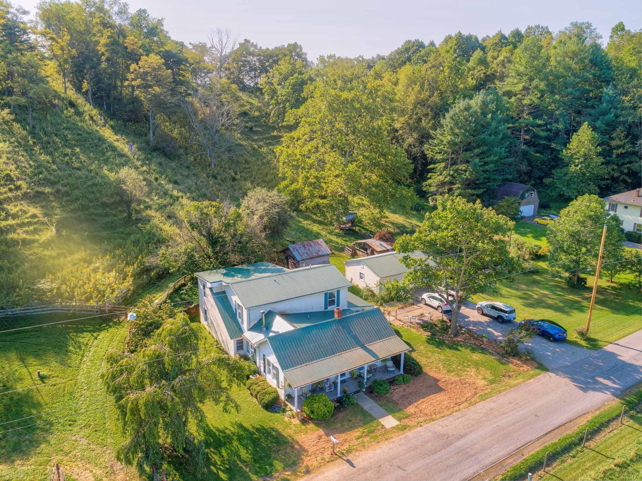 5163 Whitethorne Road Blacksburg, VA 24060 - Photo 28 of 37 Gallery Image 28