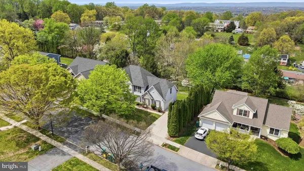 $599,000 | 1221 Jill Drive, Hummelstown, PA 17036