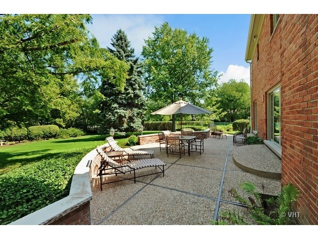 430 Pebblebrook Road Northbrook, IL 60062 - Photo 14 of 22