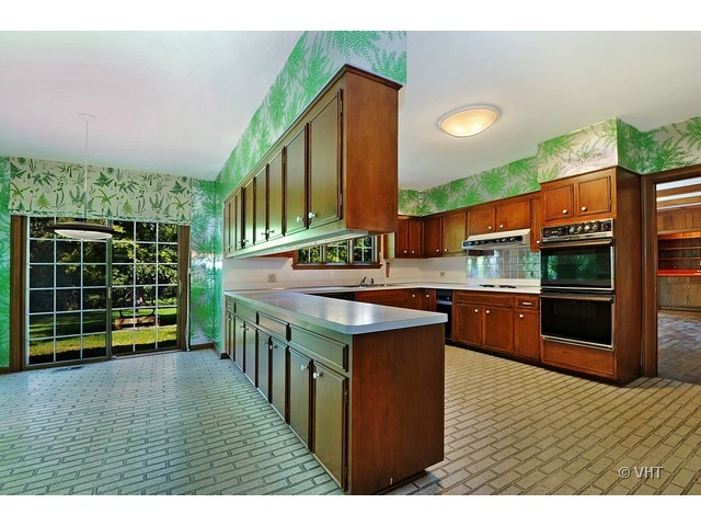 430 Pebblebrook Road Northbrook, IL 60062 - Photo 9 of 22