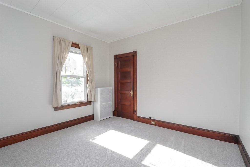 46 Osborne Terrace Springfield, MA 01104 - Photo 16 of 42
