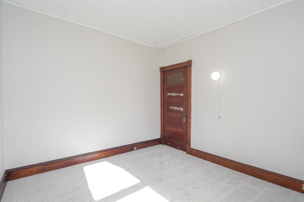 46 Osborne Terrace Springfield, MA 01104 - Photo 18 of 42