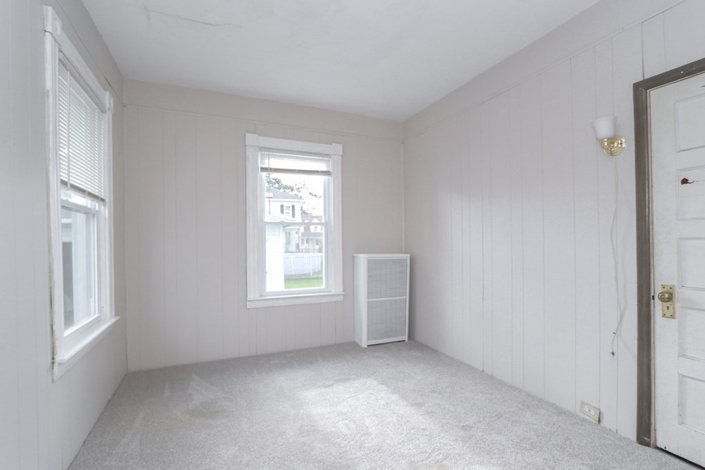 46 Osborne Terrace Springfield, MA 01104 - Photo 22 of 42 an empty room with windows