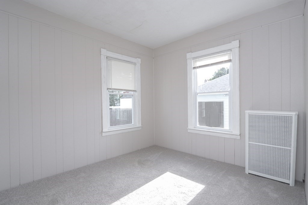 46 Osborne Terrace Springfield, MA 01104 - Photo 23 of 42 an empty room with windows