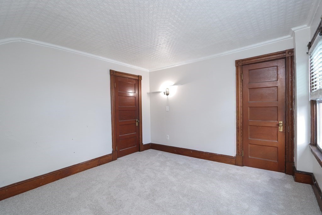 46 Osborne Terrace Springfield, MA 01104 - Photo 27 of 42 an empty room with closet area